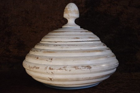 Picture of wooden bowl with lid